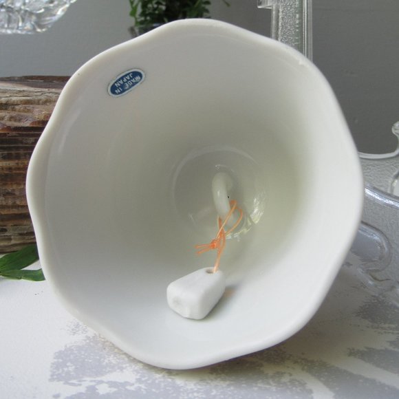 Porcelain Bell Village Landscape, Japan - Picture 2 of 13